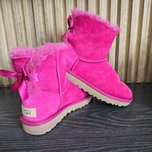 UGG Mini Bailey Bow II Booties Womens Size 5